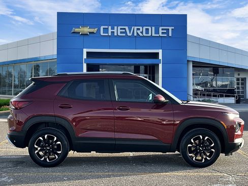 Certified 2023 Chevrolet TrailBlazer LT w/ Convenience Package image 5