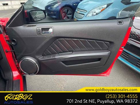 Used 2010 Ford Mustang Coupe RWD image 17