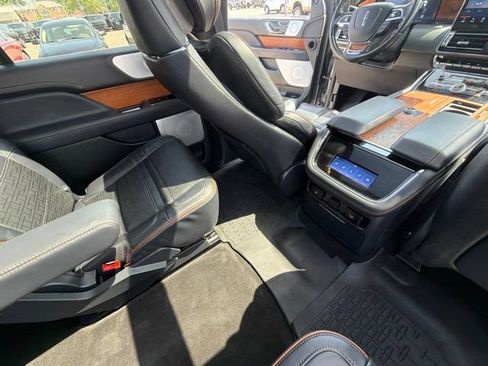 Used 2024 Lincoln Navigator L Black Label AWD/4WD image 32