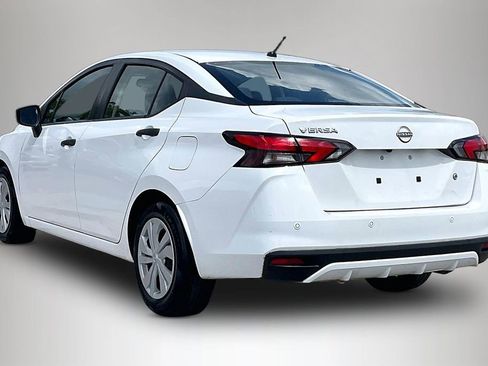Used 2023 Nissan Versa S FWD image 4