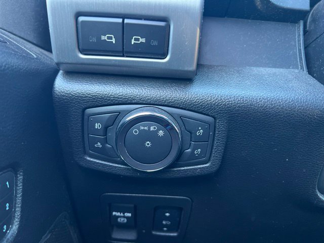 Used 2019 Ford F150 Platinum w/ Equipment Group 701A Luxury AWD/4WD image 25