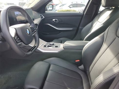 Used 2025 BMW 330i Sedan image 20