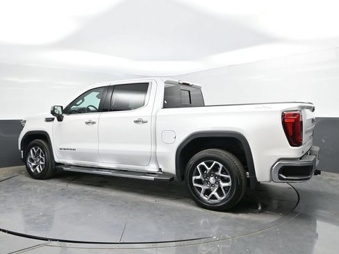 Used 2024 GMC Sierra 1500 SLT w/ SLT Premium Package AWD/4WD image 7