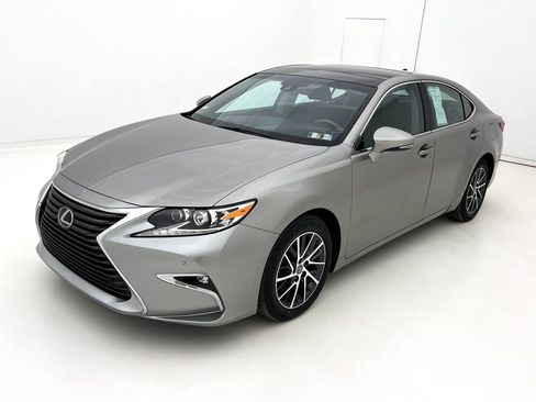 Used 2017 Lexus ES 350 350 image 4