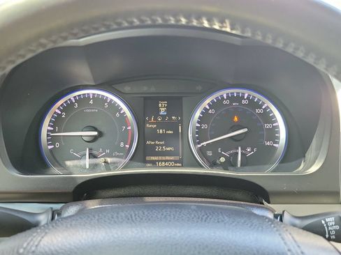 Used 2016 Toyota Highlander Limited w/ Driver Technology Package FWD image 27