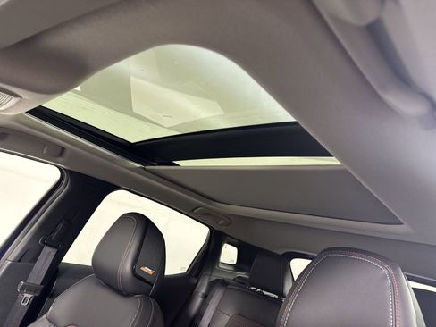 New 2026 Nissan Kicks SR w/ SR Premium Package image 19