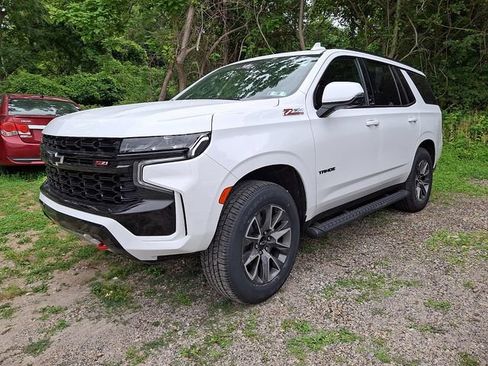 Certified 2023 Chevrolet Tahoe Z71 w/ Luxury Package AWD/4WD image 3