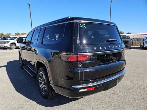 Used 2024 Jeep Wagoneer Series II w/ Convenience Group I image 3