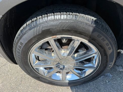 Used 2009 Chrysler 300 Limited w/ Protection Group image 9