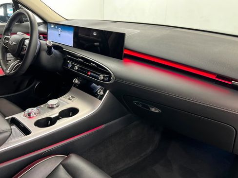 Used 2026 Genesis GV70 2.5T Advanced image 24