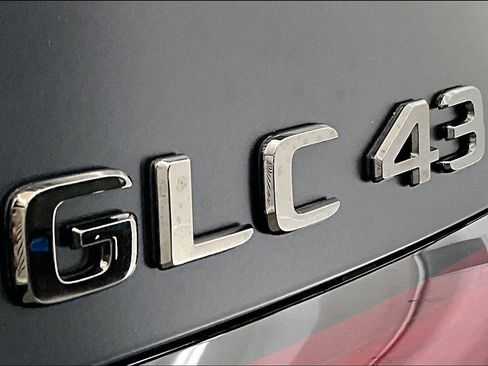 Used 2026 Mercedes-Benz GLC 43 AMG 4MATIC image 32