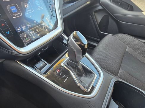 Used 2021 Subaru Outback Premium image 38