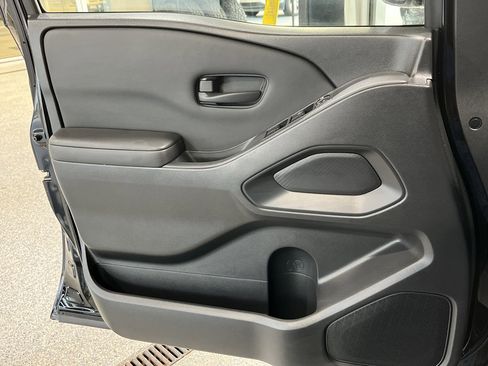 Used 2022 Nissan Frontier S image 13