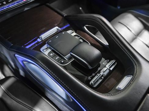 Used 2020 Mercedes-Benz GLS 580 4MATIC image 24