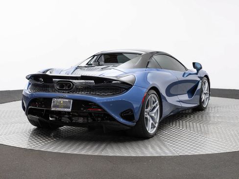 Used 2026 McLaren 750S Spider RWD image 20
