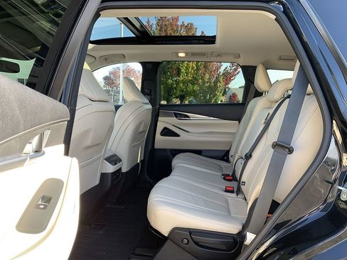 Used 2022 INFINITI QX60 Luxe image 28