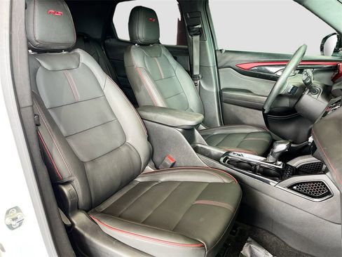 Used 2024 Chevrolet TrailBlazer RS w/ Convenience Package image 28