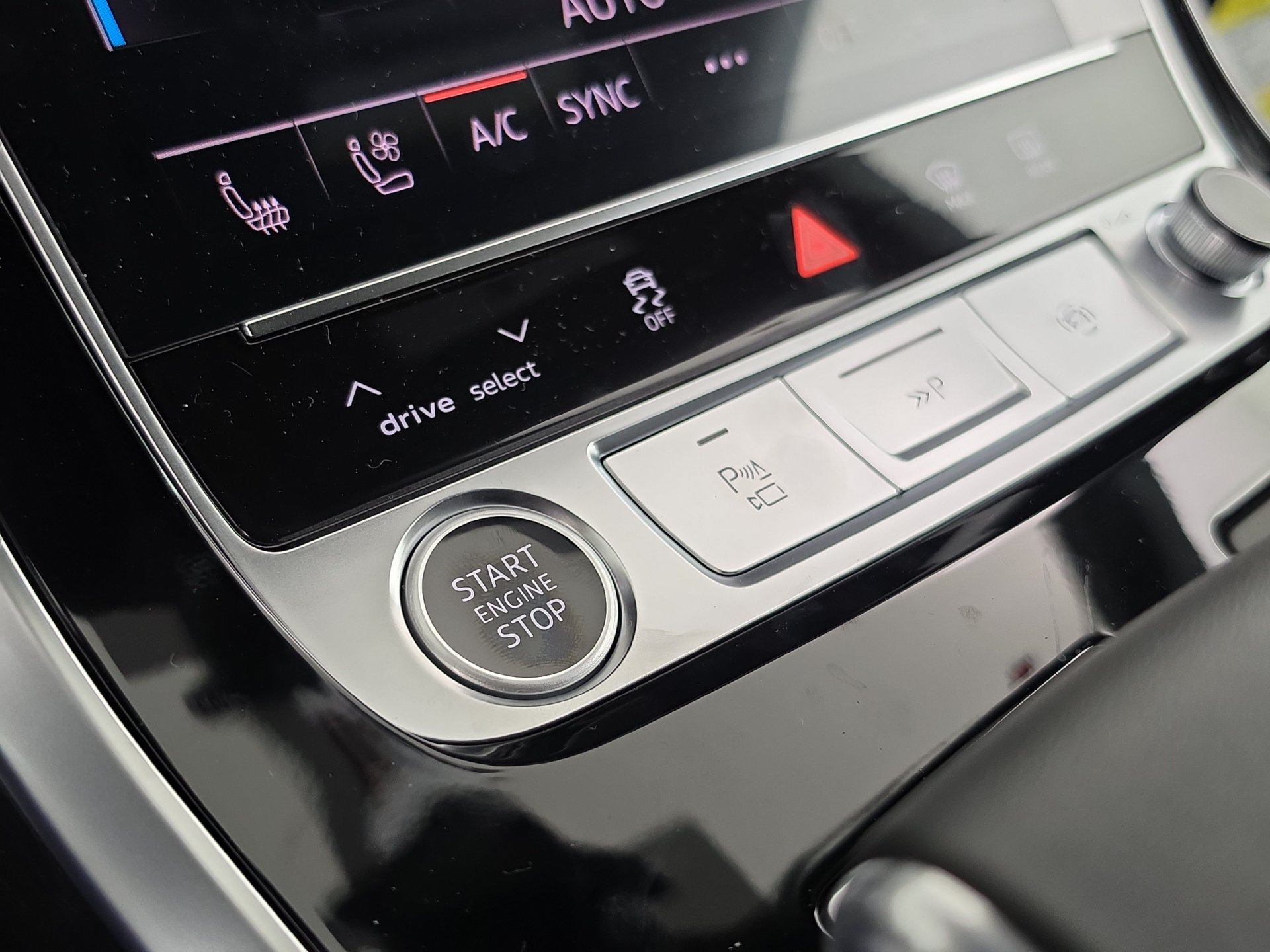 New 2026 Audi Q8 Prestige AWD/4WD image 27