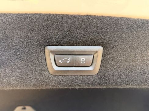 Used 2025 BMW 760i xDrive AWD/4WD image 20