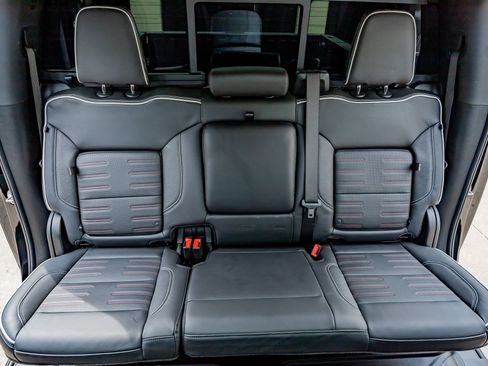 Used 2025 GMC Sierra 2500 AT4X AWD/4WD image 36