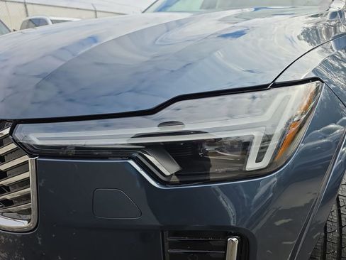 New 2026 Volvo XC90 B6 Plus image 44