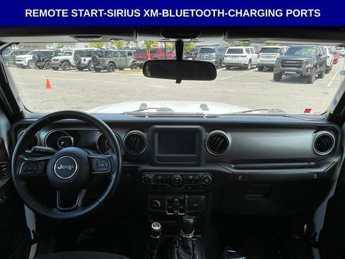 Used 2021 Jeep Gladiator Sport AWD/4WD image 11