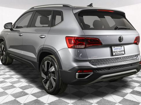 Certified 2024 Volkswagen Taos SEL image 21