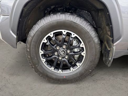 Used 2025 Toyota Tundra SR5 AWD/4WD image 9