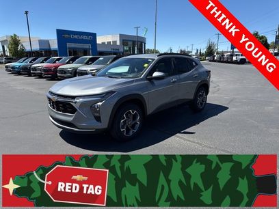 New 2025 Chevrolet Trax LT w/ Sunroof Package