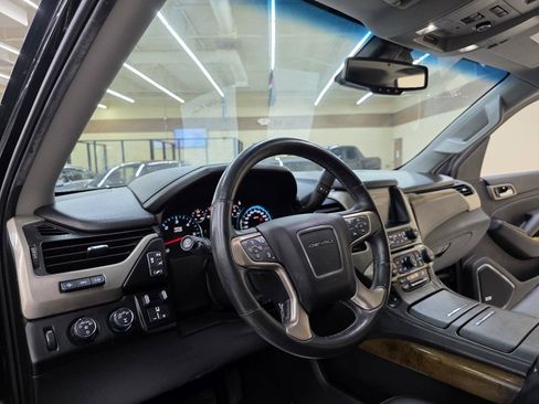 Used 2017 GMC Yukon XL Denali w/ Open Road Package AWD/4WD image 19