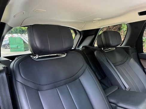 Used 2024 Land Rover Range Rover Long Wheelbase Autobiography image 50