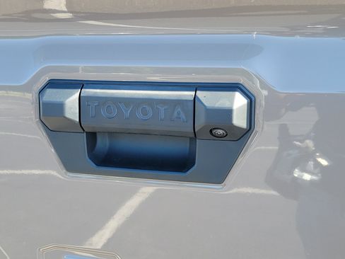 New 2026 Toyota Tacoma TRD Off-Road AWD/4WD image 9