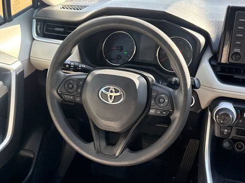 Used 2019 Toyota RAV4 XLE w/ All Weather Liner Package FWD image 13