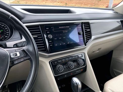 Used 2018 Volkswagen Atlas SEL w/ R-Line Package AWD/4WD image 7