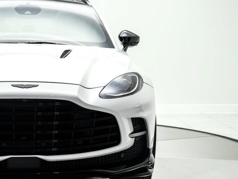 Used 2023 Aston Martin DBX 707 AWD/4WD image 5