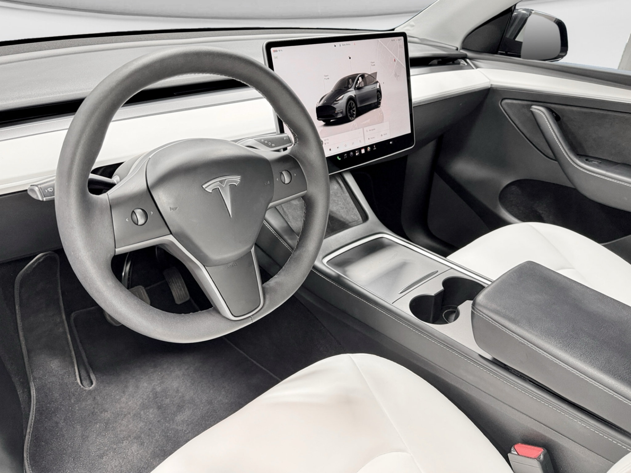 Used 2023 Tesla Model Y Long Range AWD/4WD image 17