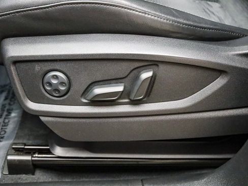 Used 2022 Audi SQ5 Premium image 22