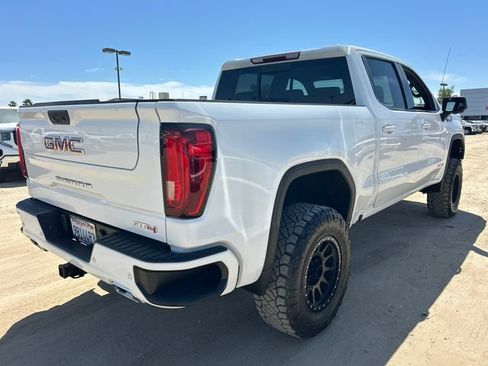 Used 2023 GMC Sierra 1500 AT4 w/ AT4 Premium Package AWD/4WD image 5