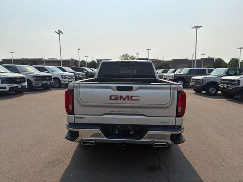 Used 2020 GMC Sierra 1500 SLT w/ SLT Convenience Package AWD/4WD image 7