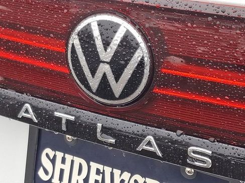 New 2026 Volkswagen Atlas Peak Edition image 12