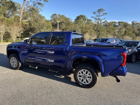 Certified 2024 Toyota Tacoma SR5 image 4