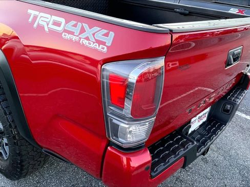 Used 2021 Toyota Tacoma TRD Off-Road image 26