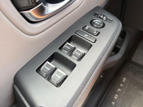 Used 2025 Honda Pilot EX-L image 27
