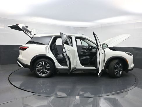 Used 2023 INFINITI QX60 Luxe FWD image 39
