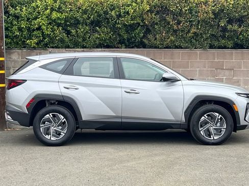 New 2026 Hyundai Tucson Blue SE AWD/4WD image 5