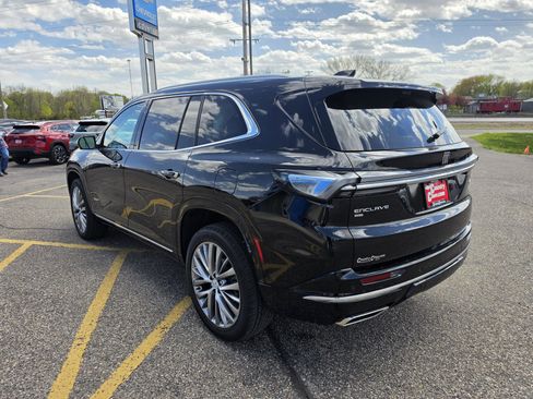 Used 2026 Buick Enclave Avenir w/ Super Cruise Package AWD/4WD image 3