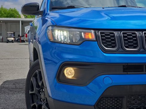 Certified 2026 Jeep Compass Latitude AWD/4WD image 10