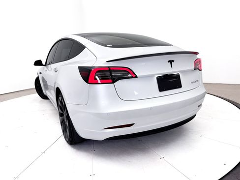 Used 2022 Tesla Model 3 Performance AWD/4WD image 2