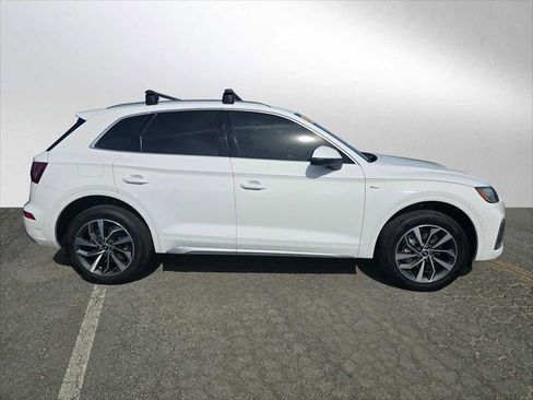 Used 2023 Audi Q5 2.0T Premium Plus w/ Premium Plus Package image 2