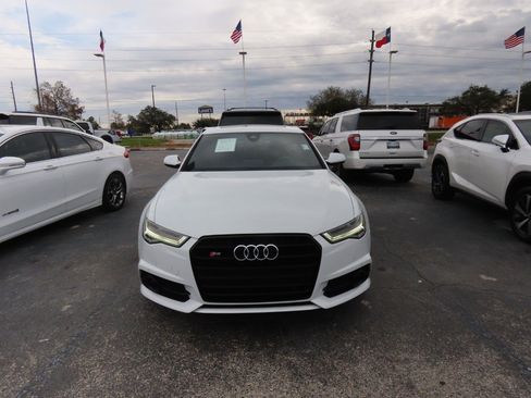 Used 2018 Audi S6 Premium Plus w/ S Sport Package image 3